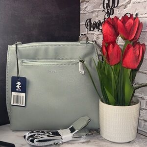 Izod Women's Crossbody Bag in Light Gray